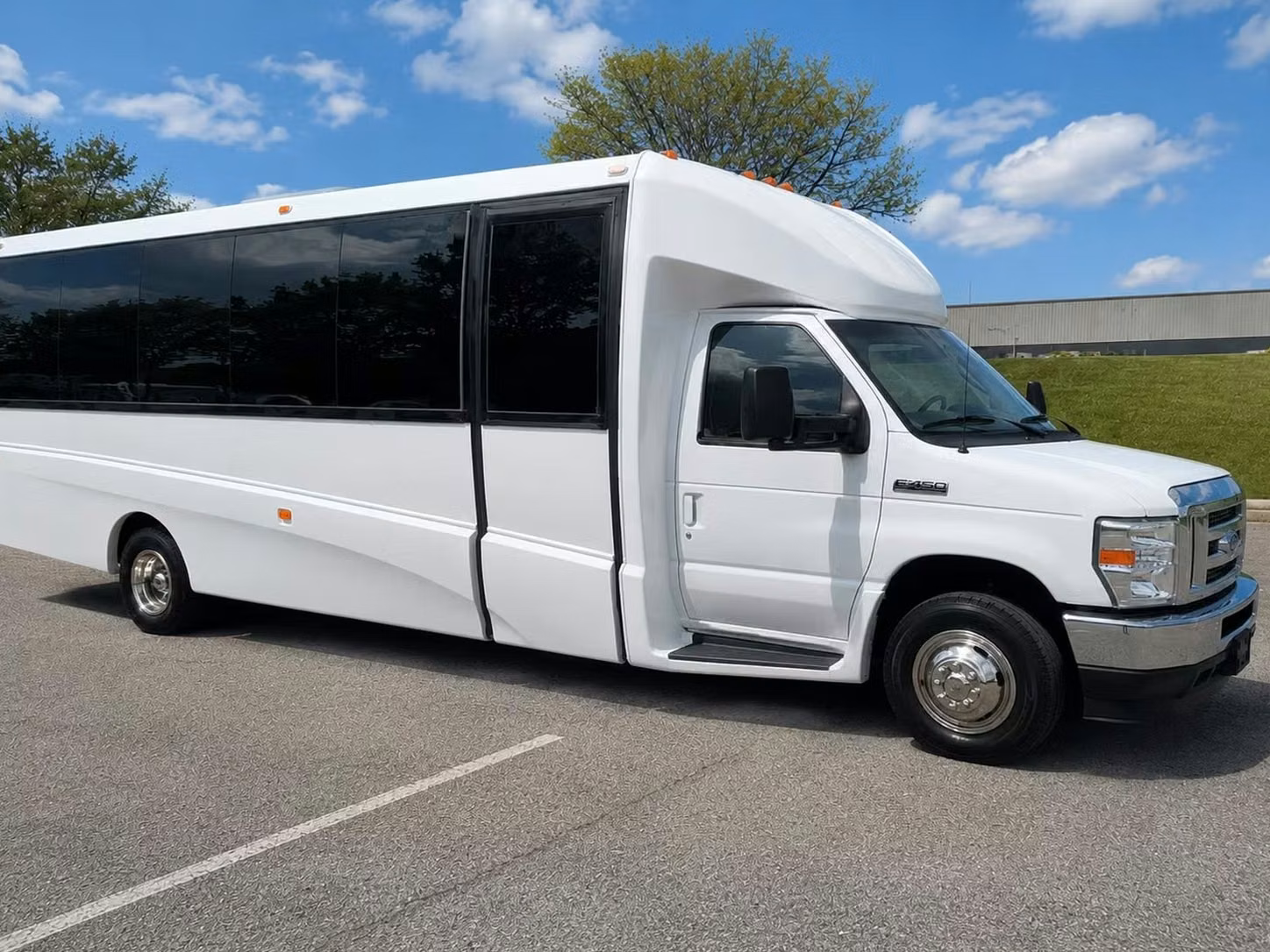 pleasant hill 20 passenger minibus rental