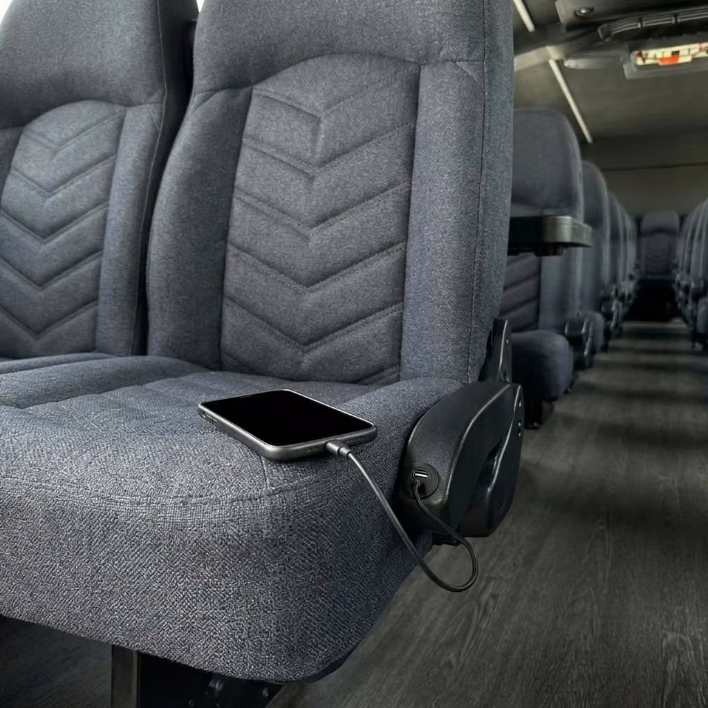 pleasant hill 25 passenger minibus usb charging