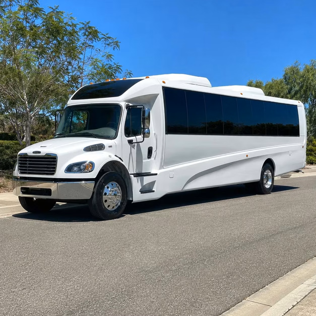 pleasant hill 35 passenger minibus rental