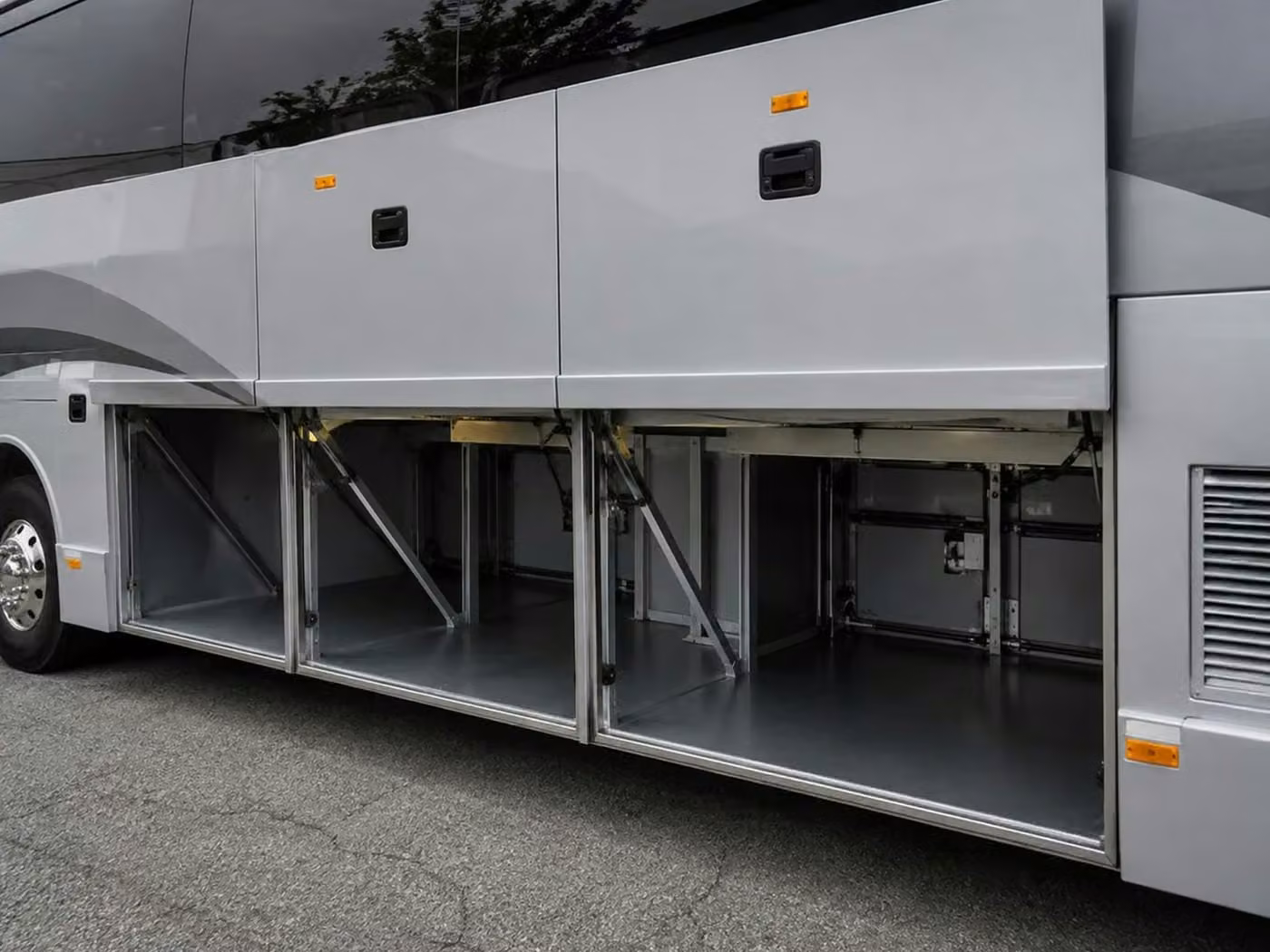 pleasant hill 56 passenger charter bus luggage bays