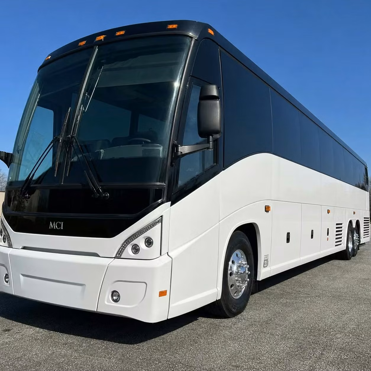 pleasant hill tour buses for long layovers in pleasant hill